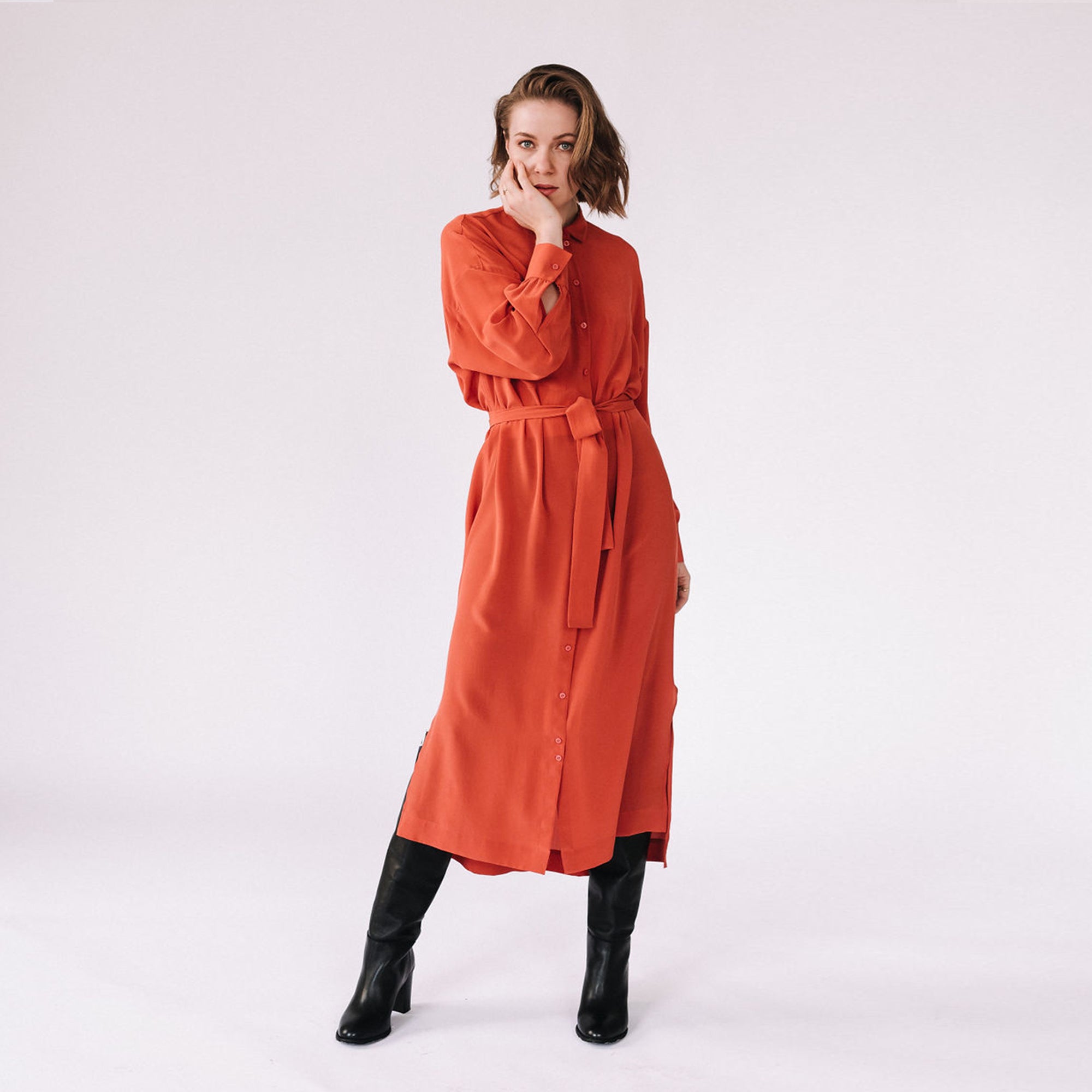 Hedvábné košilové šaty