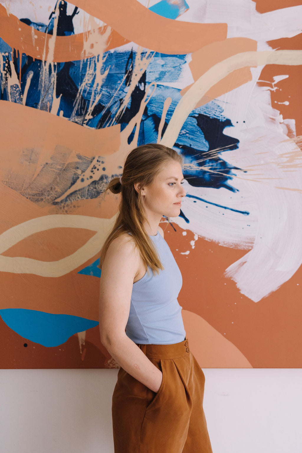 Tílko s americkými průramky