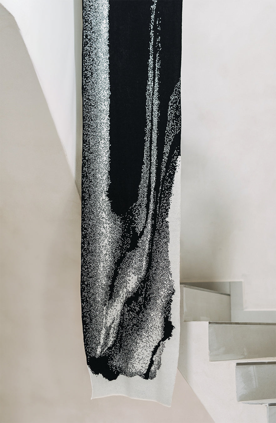 Merino šála černobílá