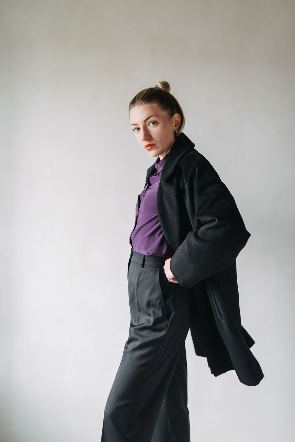 Rovné vlněné kalhoty