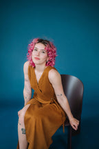 Zavinovací lněné šaty