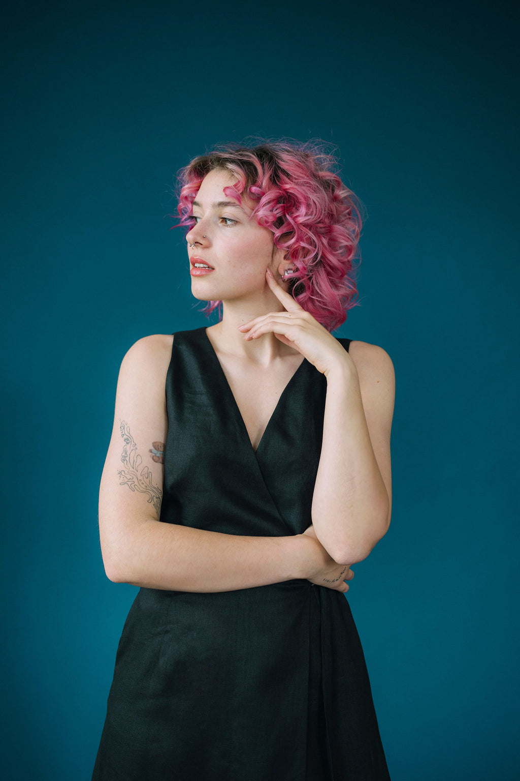 Zavinovací lněné šaty