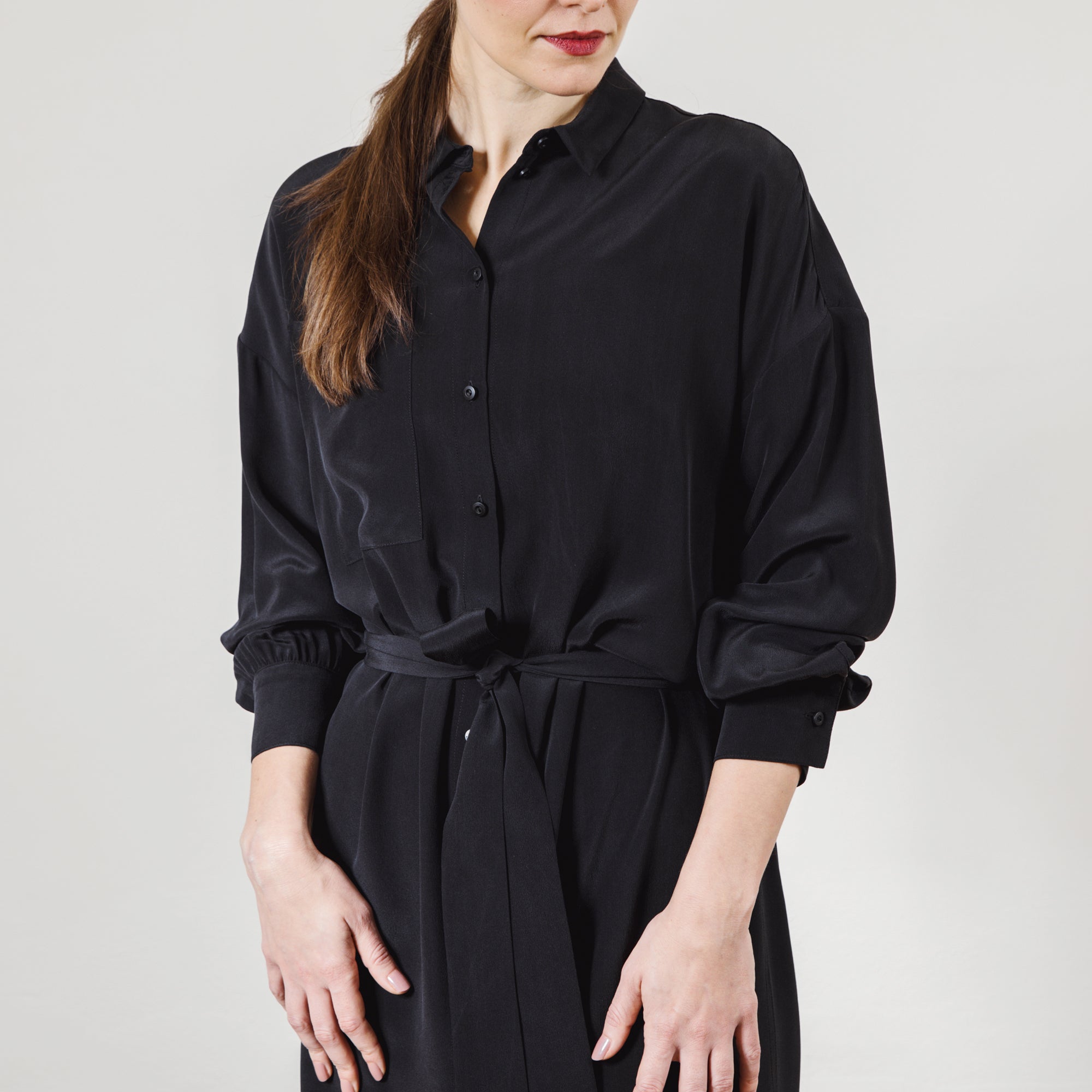 Hedvábné košilové šaty