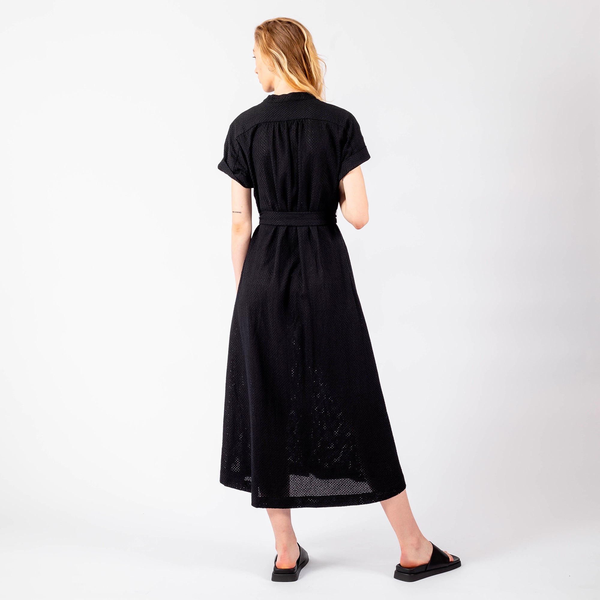 Košilové šaty z madeiry